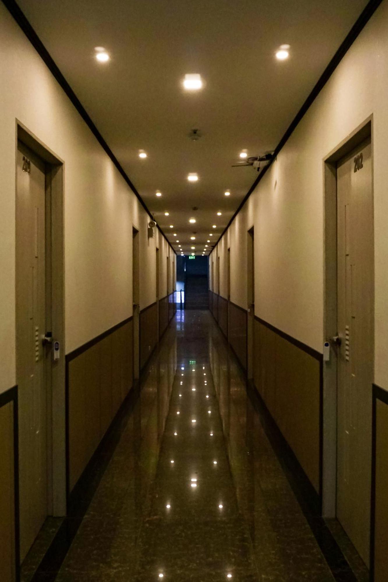 Emmaus Condotel Angeles Buitenkant foto