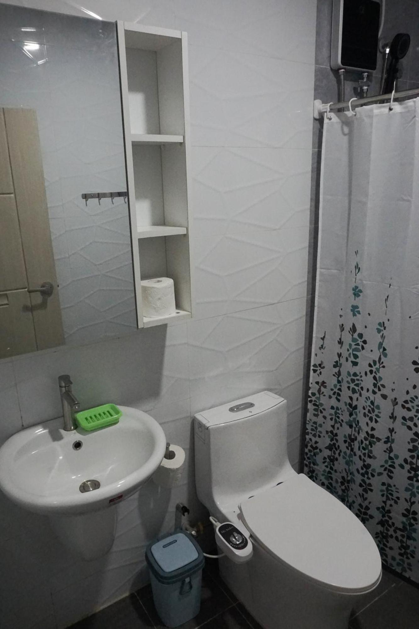 Emmaus Condotel Angeles Buitenkant foto
