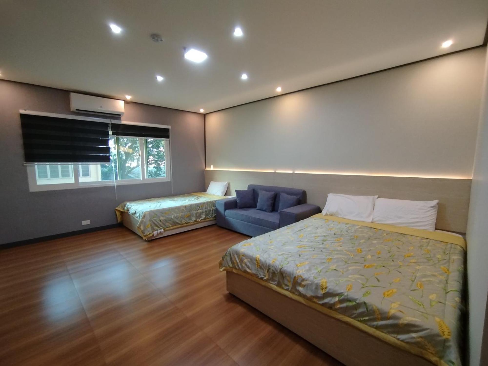 Emmaus Condotel Angeles Buitenkant foto